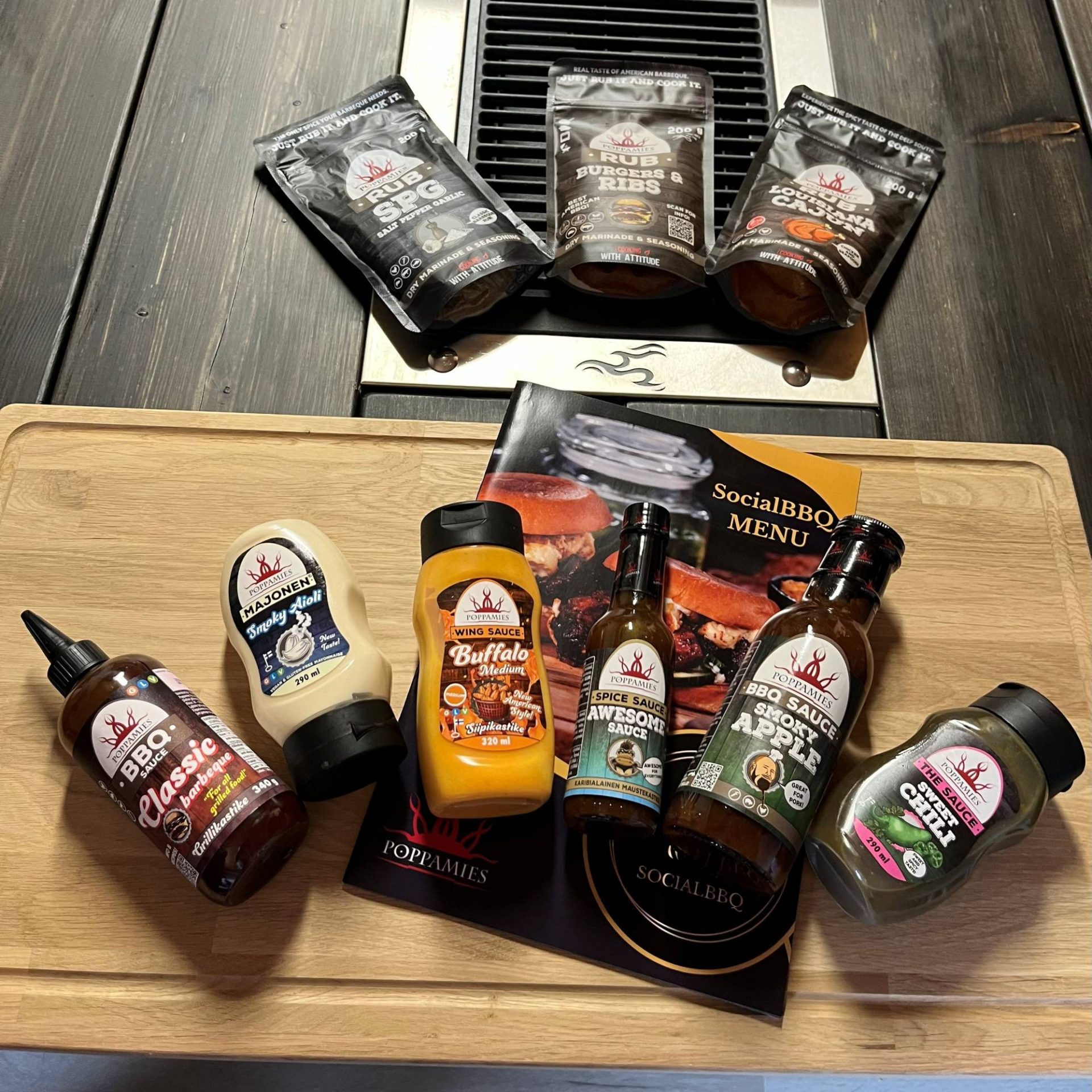 SocialBBQ & Poppamies maustesetti ja reseptiikka